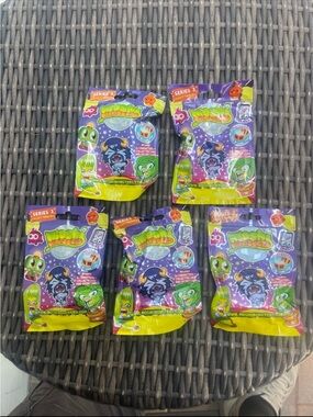 Moshi Monsters Series 3 Blind Bag Lot - Purple & Yellow Packaging 5 Packs